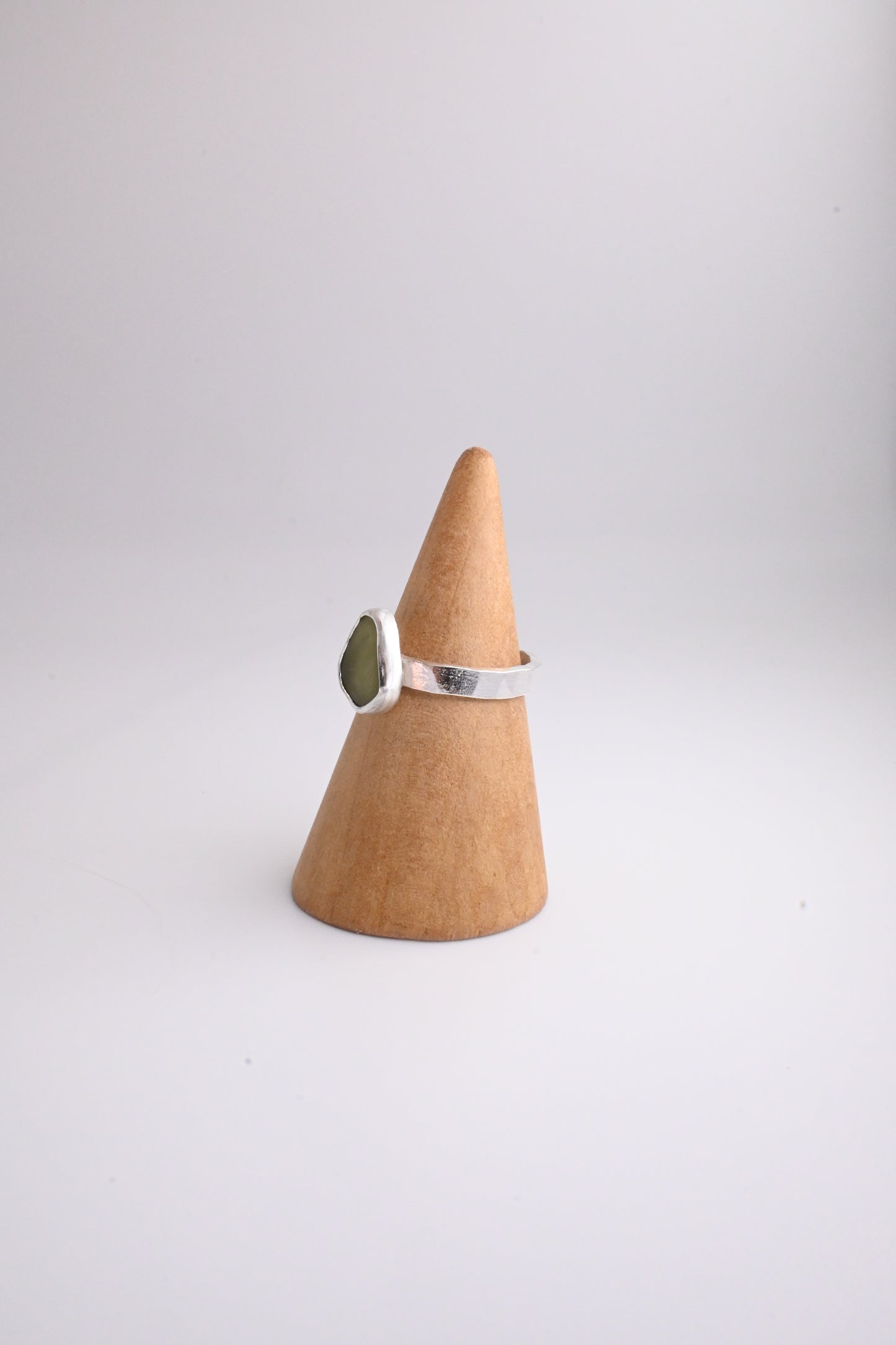 Sea Glass Ring 3mm [Size 7]