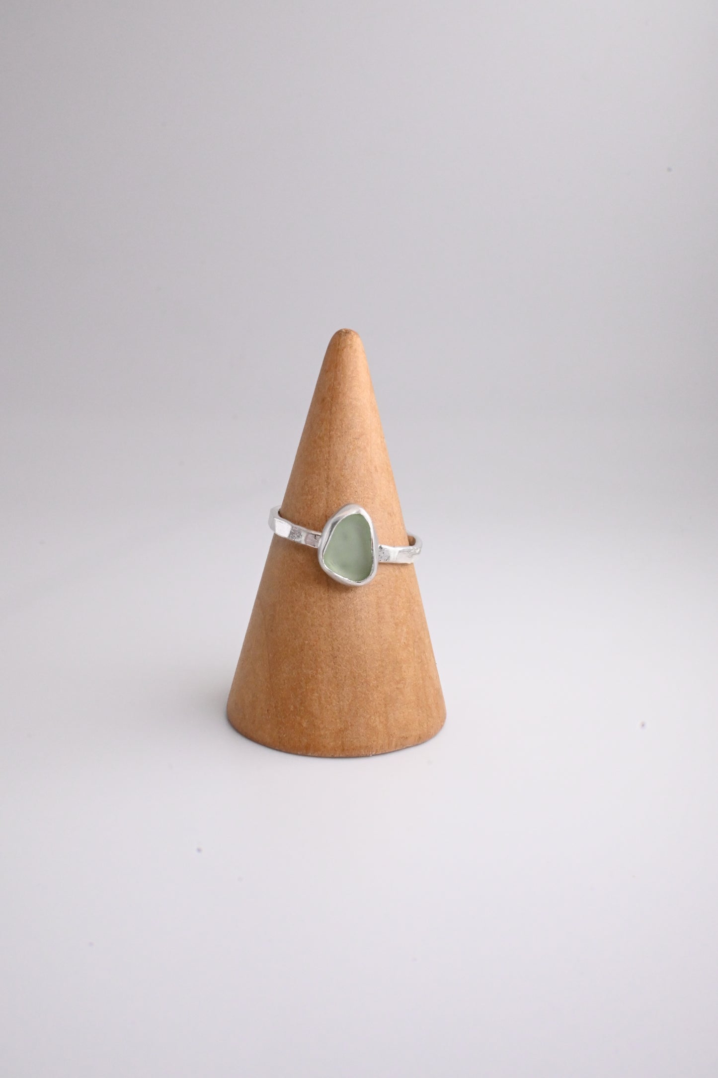 Sea Glass Ring 1mm [Size 8]