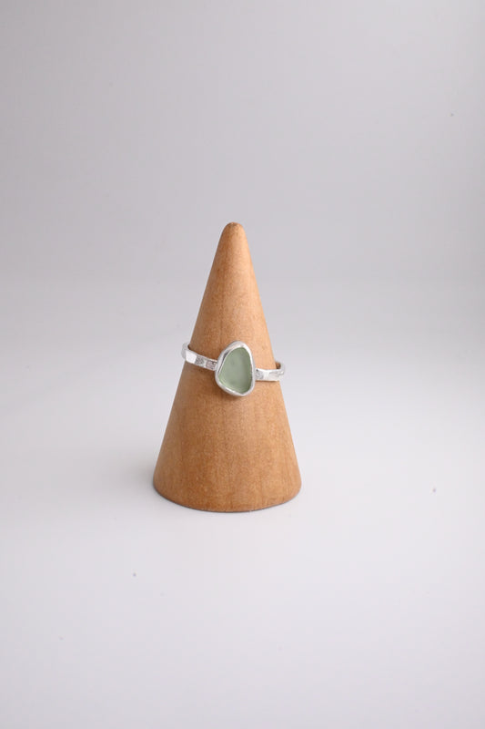 Sea Glass Ring 1mm [Size 8]