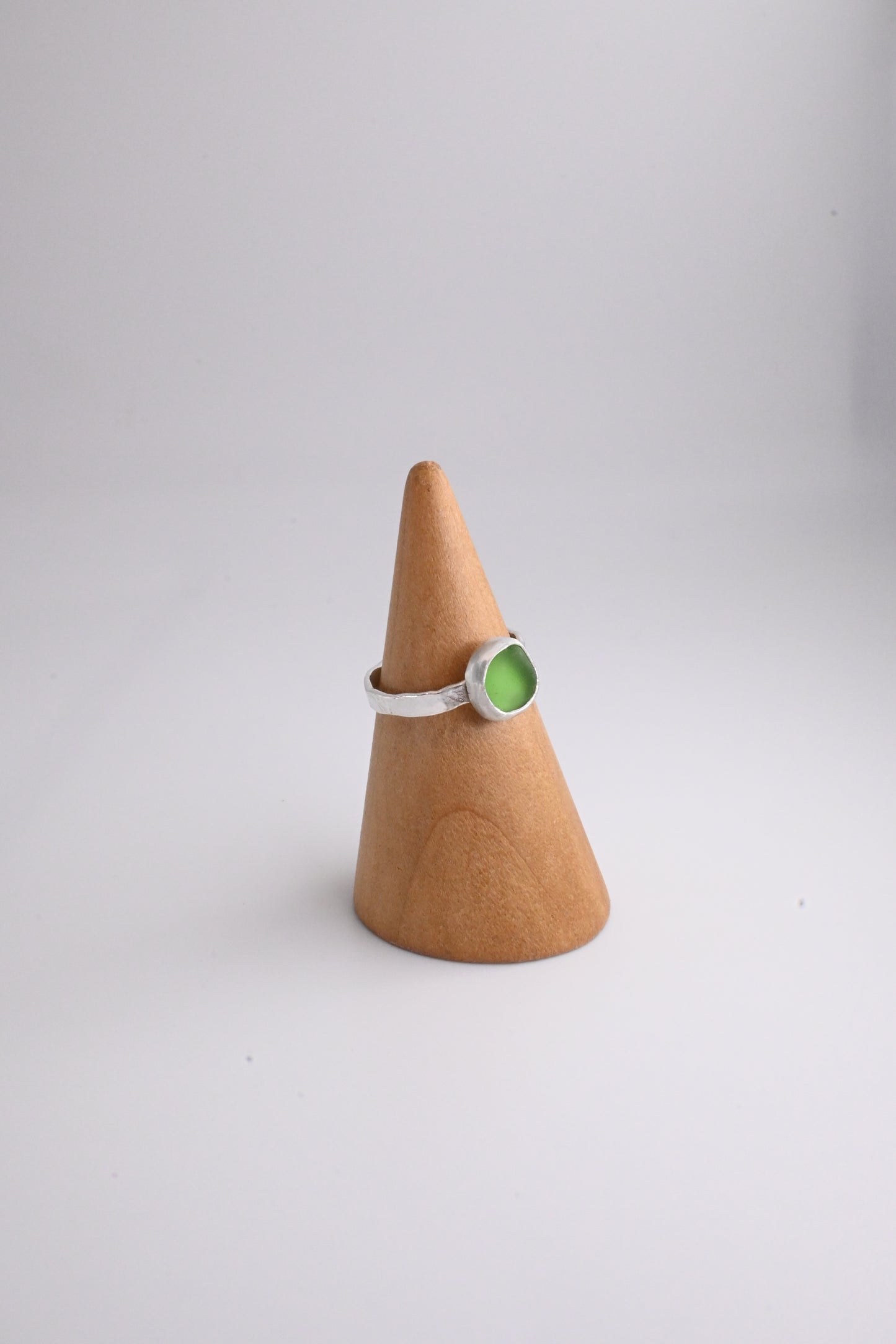 Sea Glass Ring 1mm [Size 5.5]