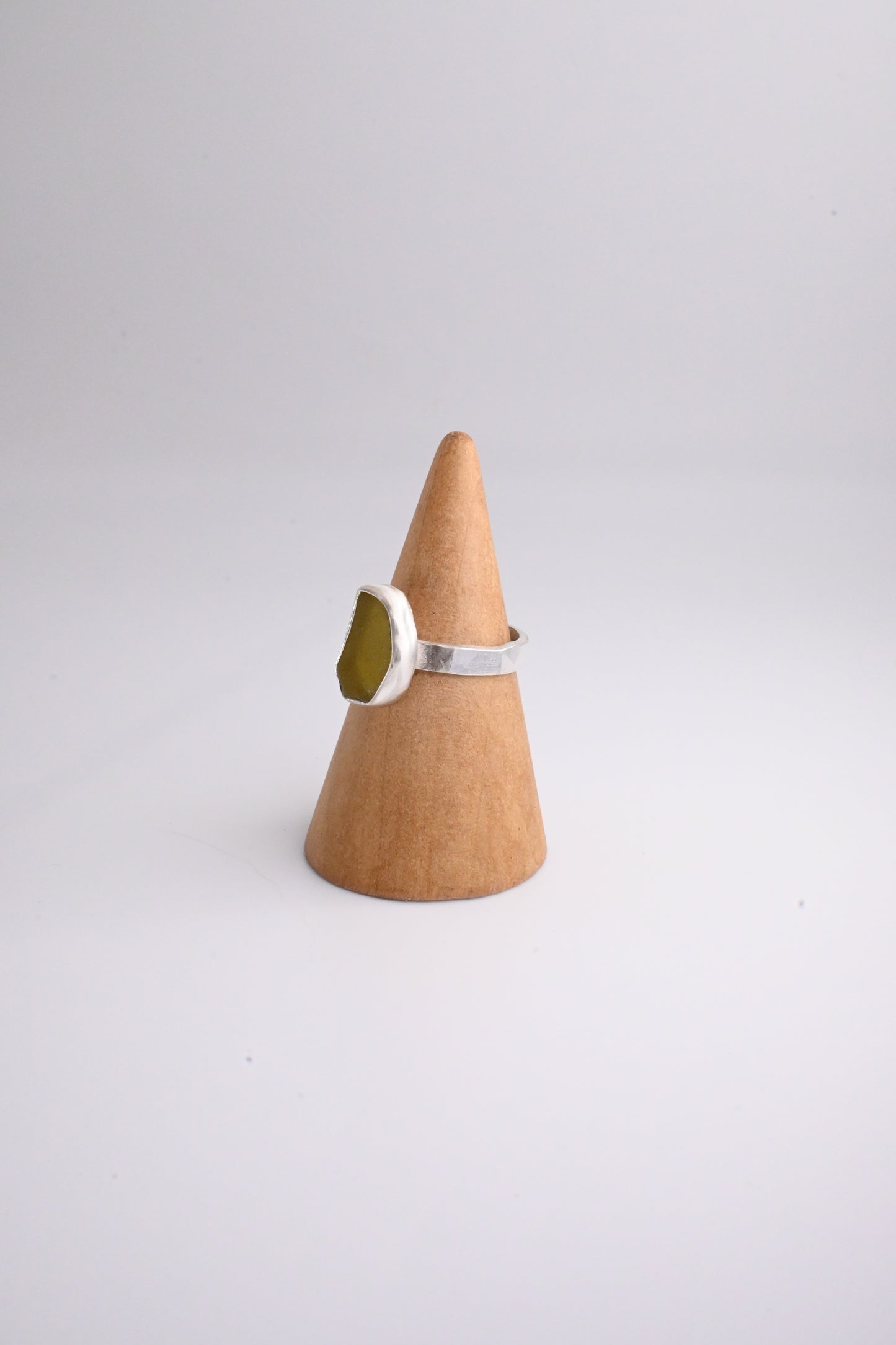 Sea Glass Ring 3mm [Size 7]
