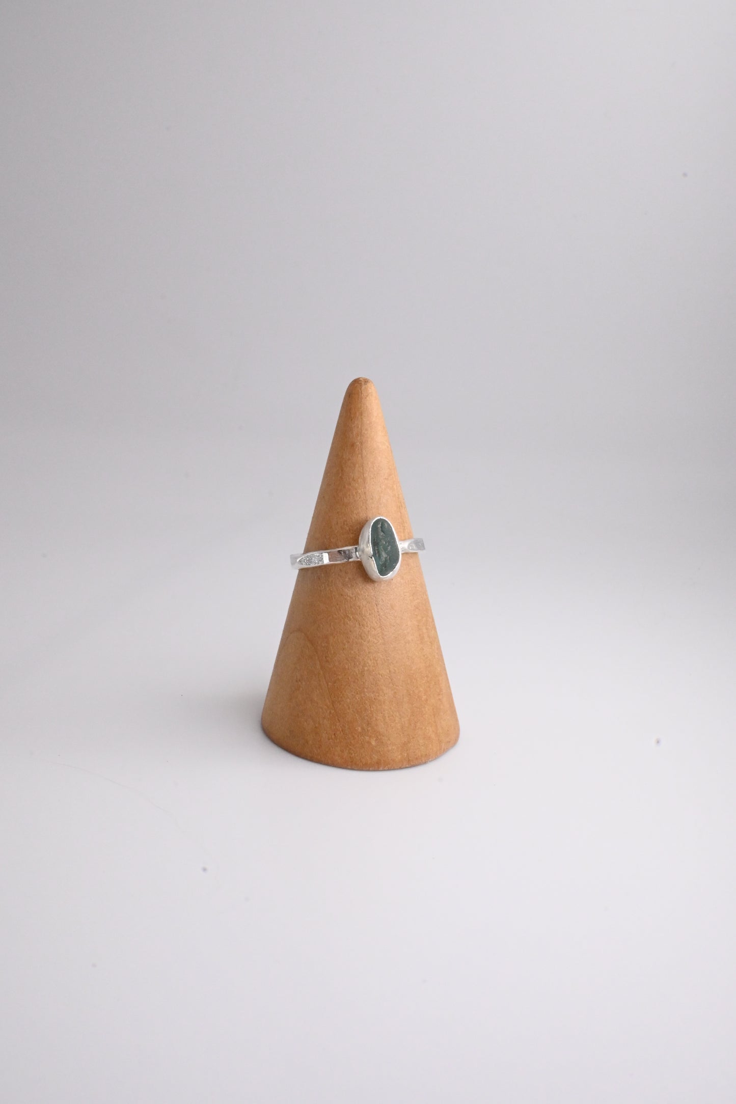 Sea Glass Ring 1mm [Size 7]