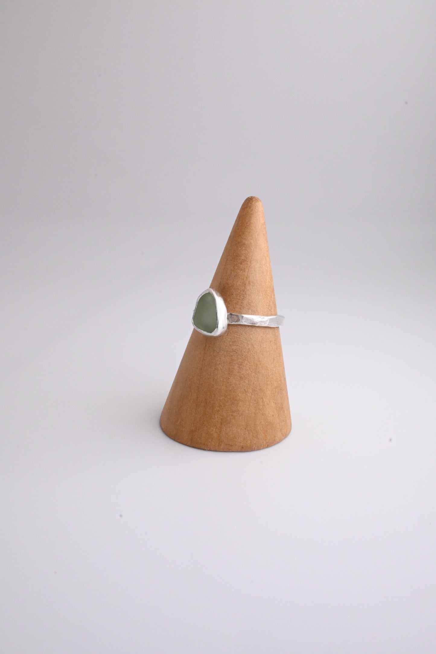 Sea Glass Ring 1mm [Size 8]