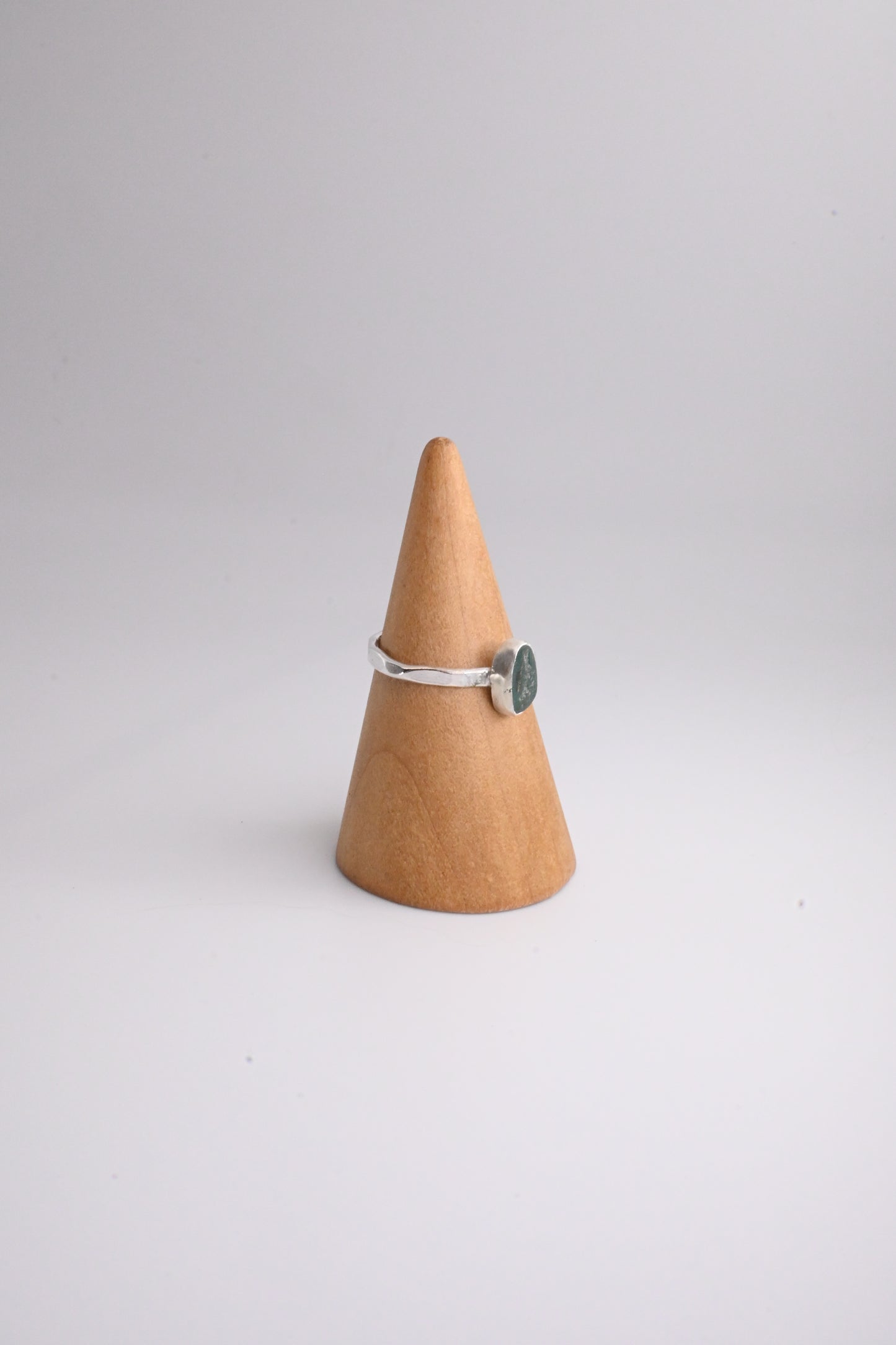 Sea Glass Ring 1mm [Size 7]