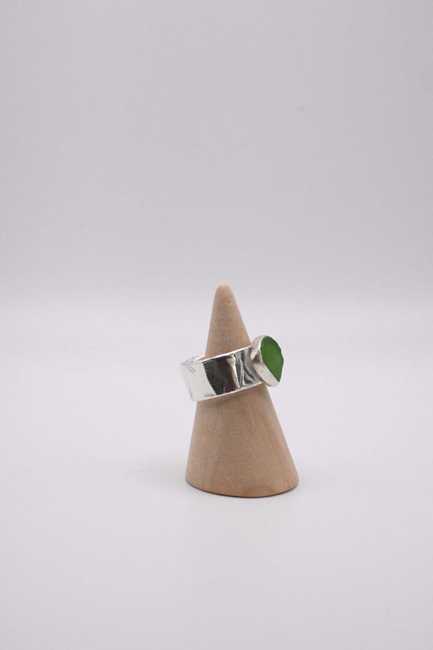 Sea Glass Chunky Ring 10mm [Size 7.5]