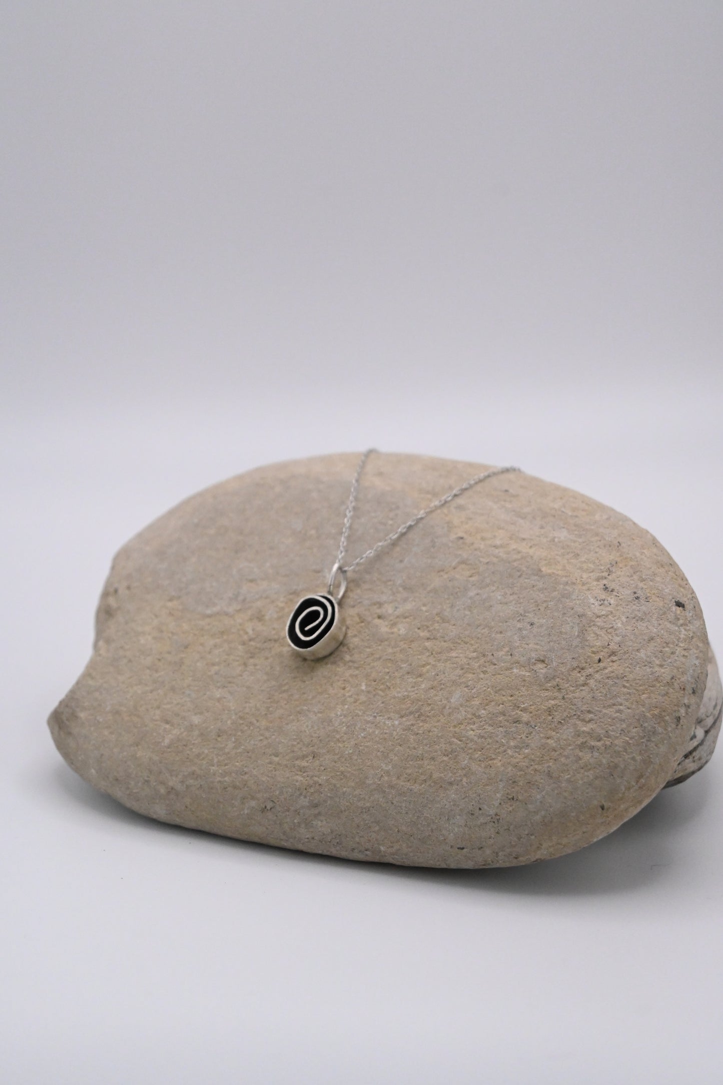 Swirl Pendant (no chain)