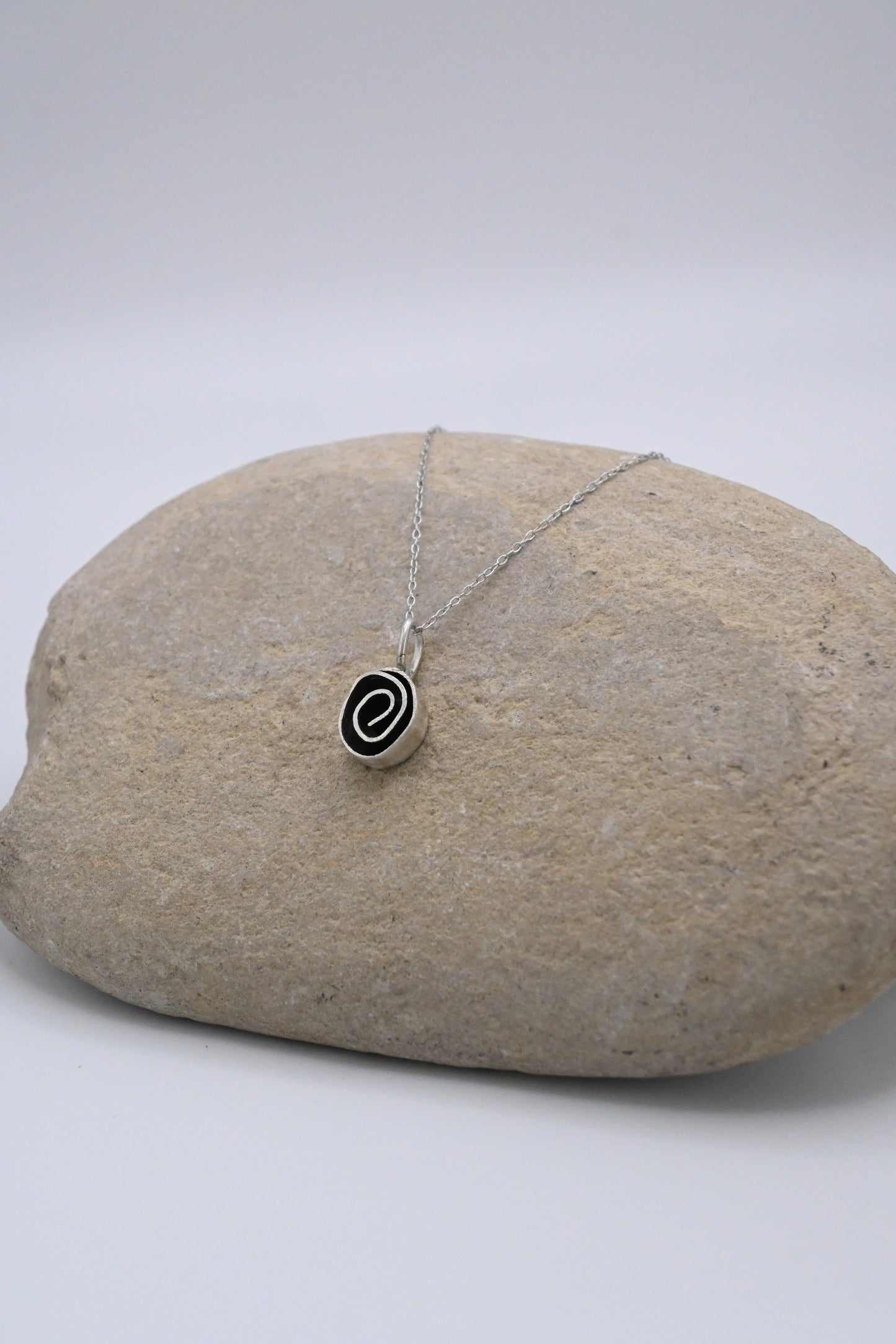 Swirl Pendant (no chain)