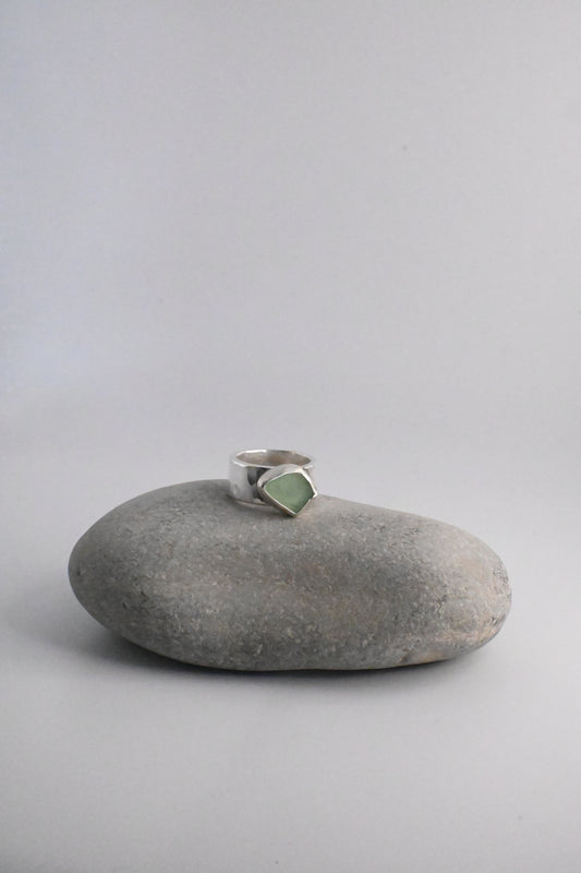 Sea Glass Chunky Ring [Size 9]