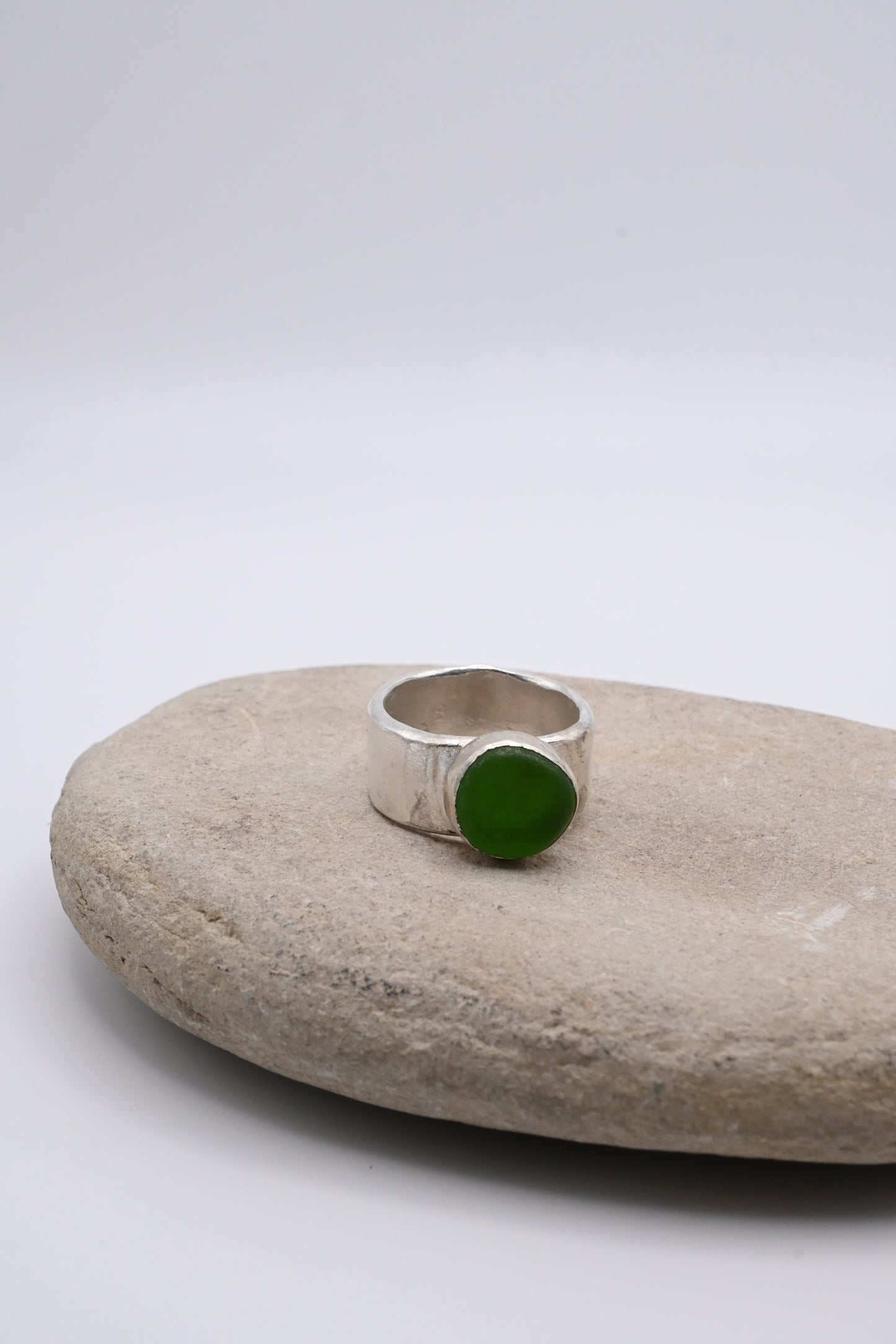 Sea Glass Ring Chunky 10mm [Size 8]