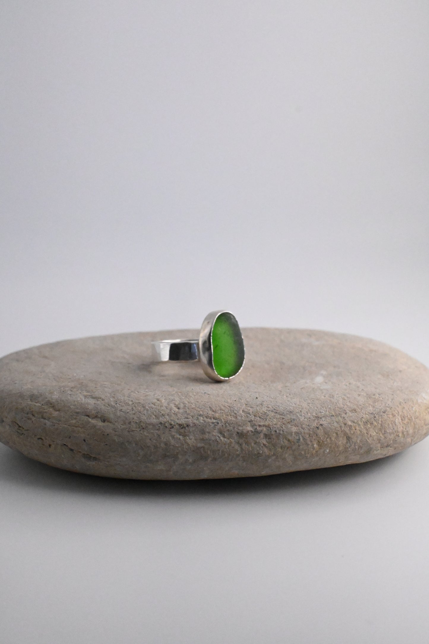 Sea Glass Ring 5mm [Size 7]