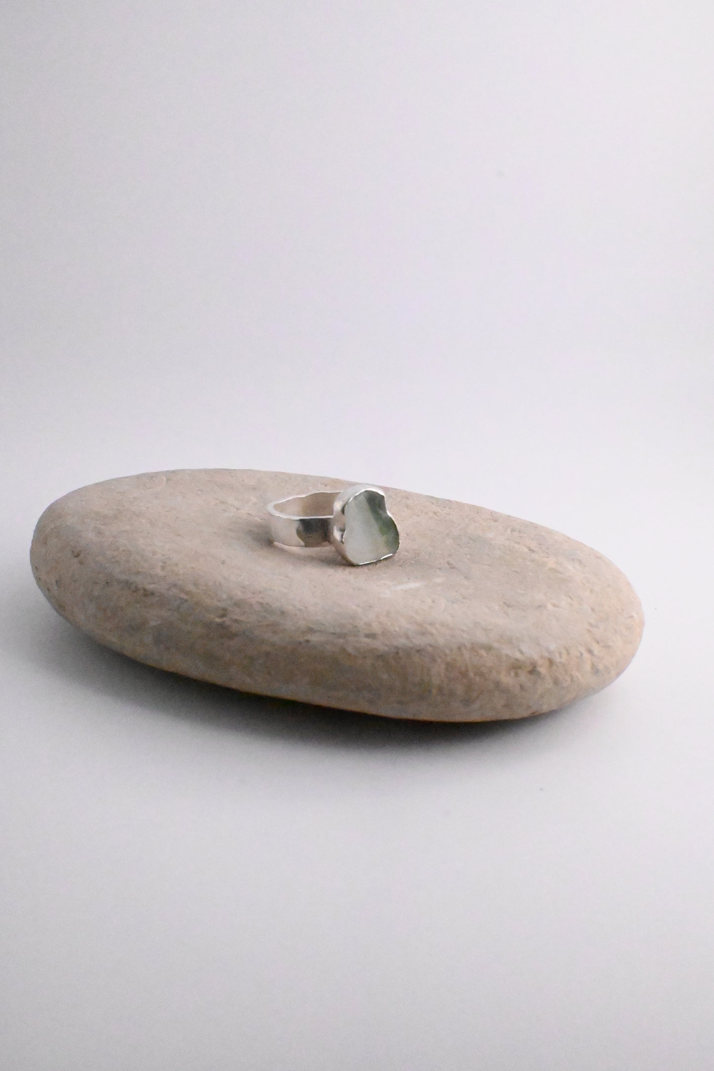 Sea Glass Ring 5mm [Size 7.5]