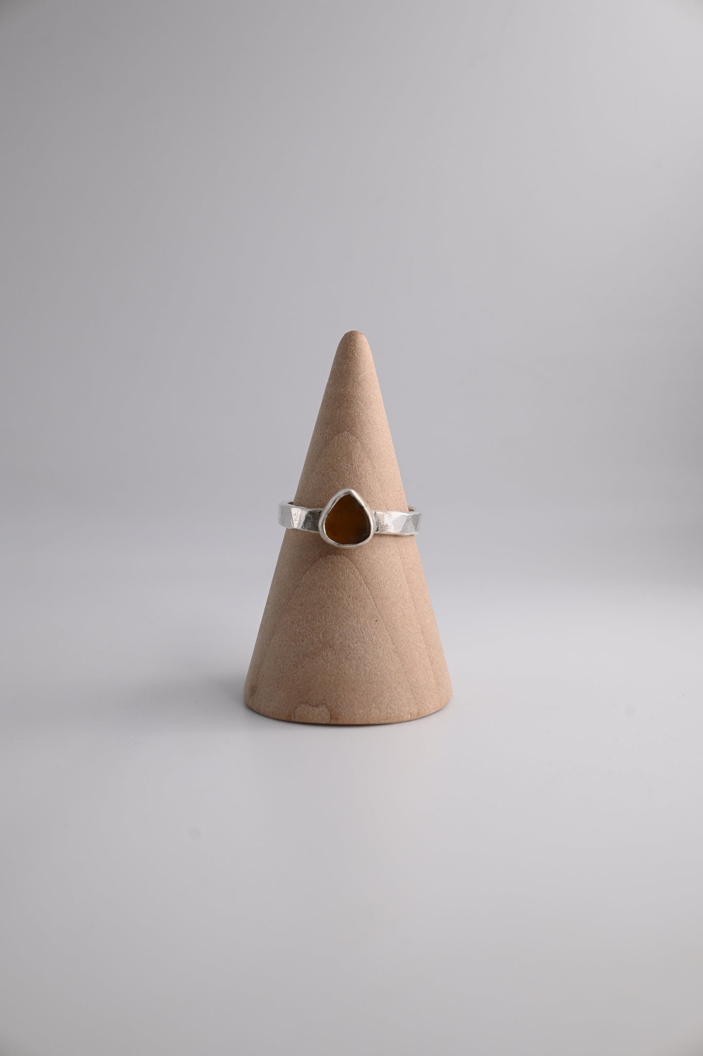Sea Glass Ring 3mm [Size 7.5]