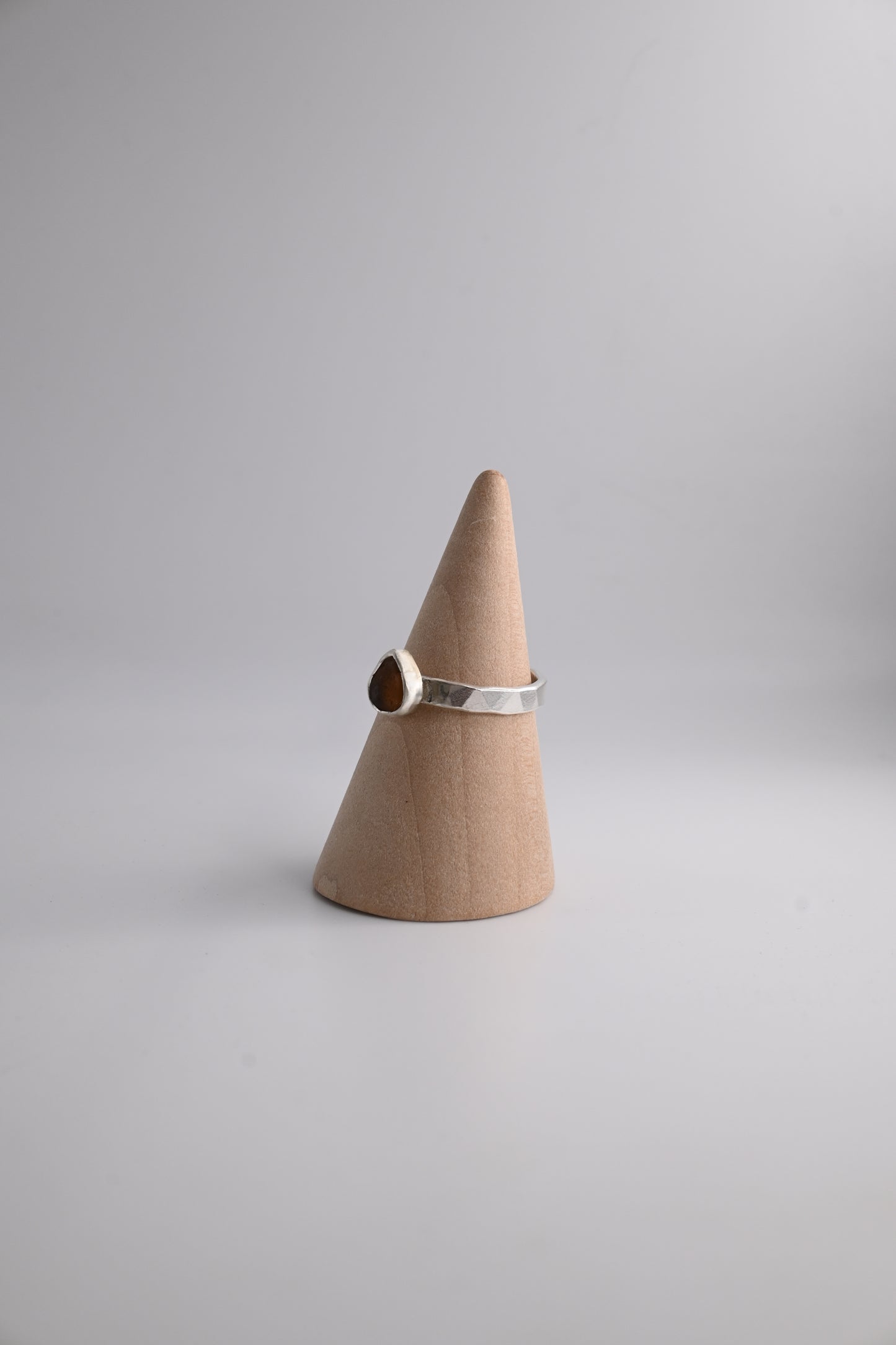 Sea Glass Ring 3mm [Size 7.5]