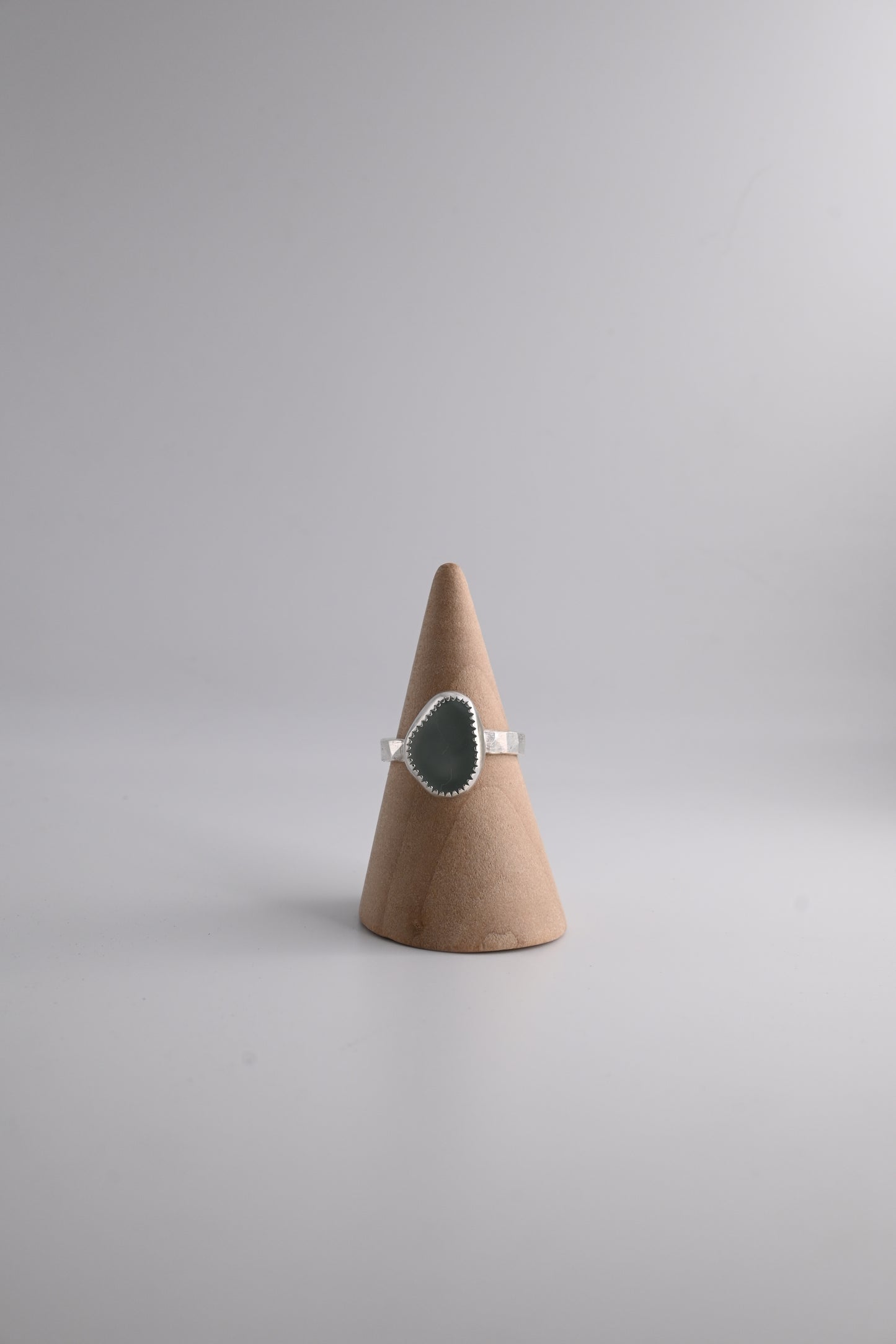 Sea Glass Ring 3mm [Size 8]