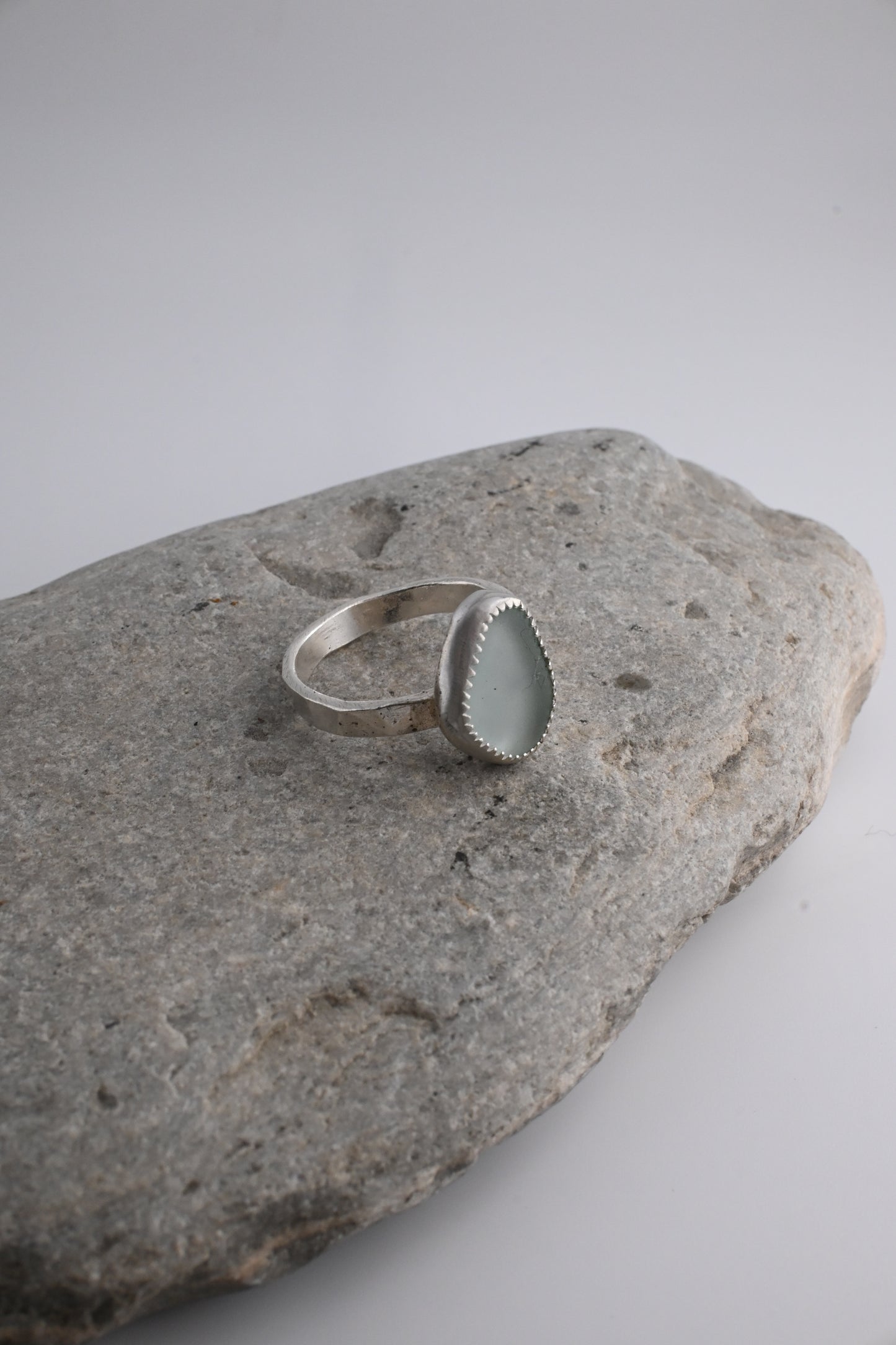 Sea Glass Ring 3mm [Size 8]