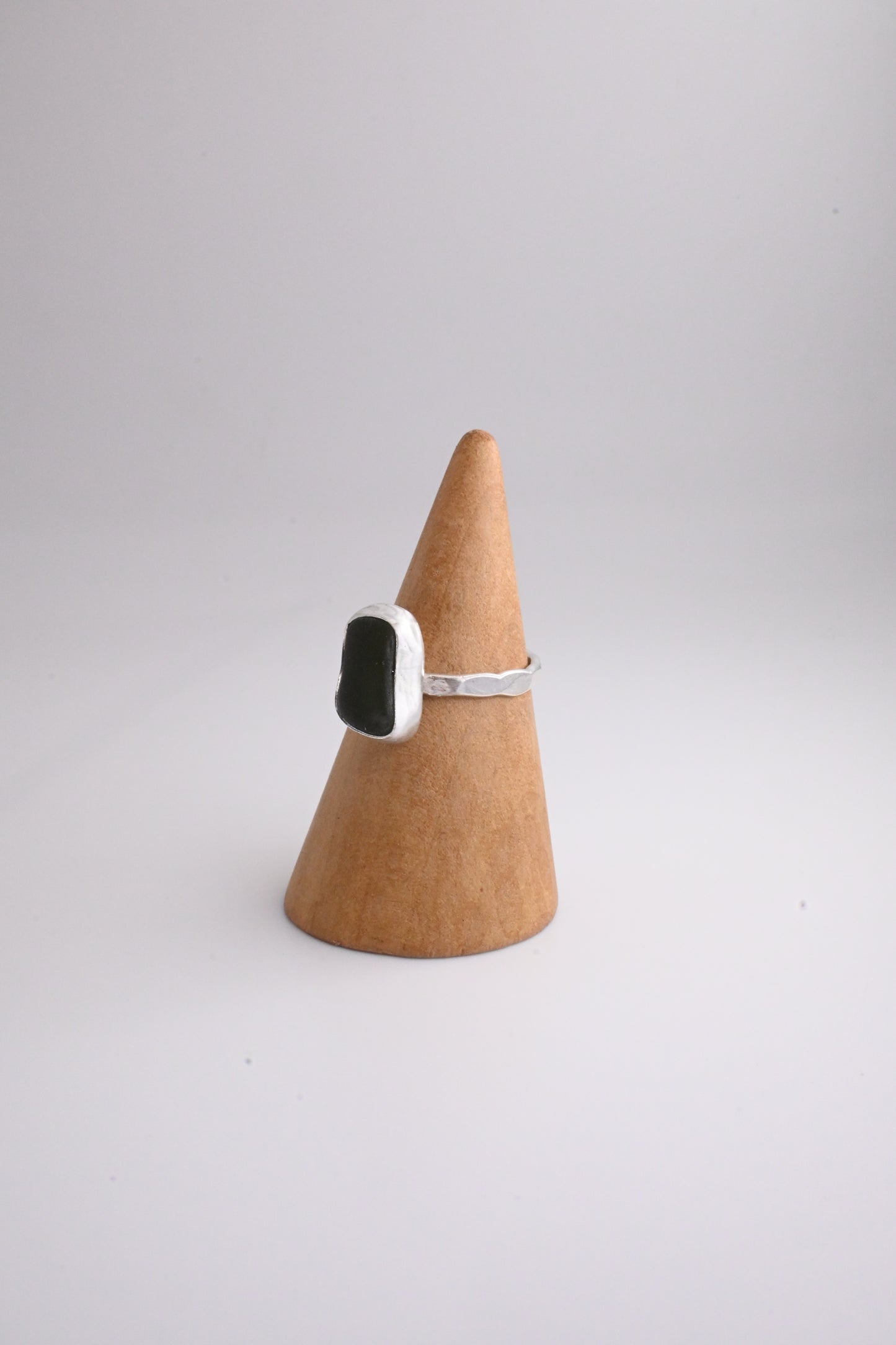 Sea Glass Ring 1mm [Size 6.5]