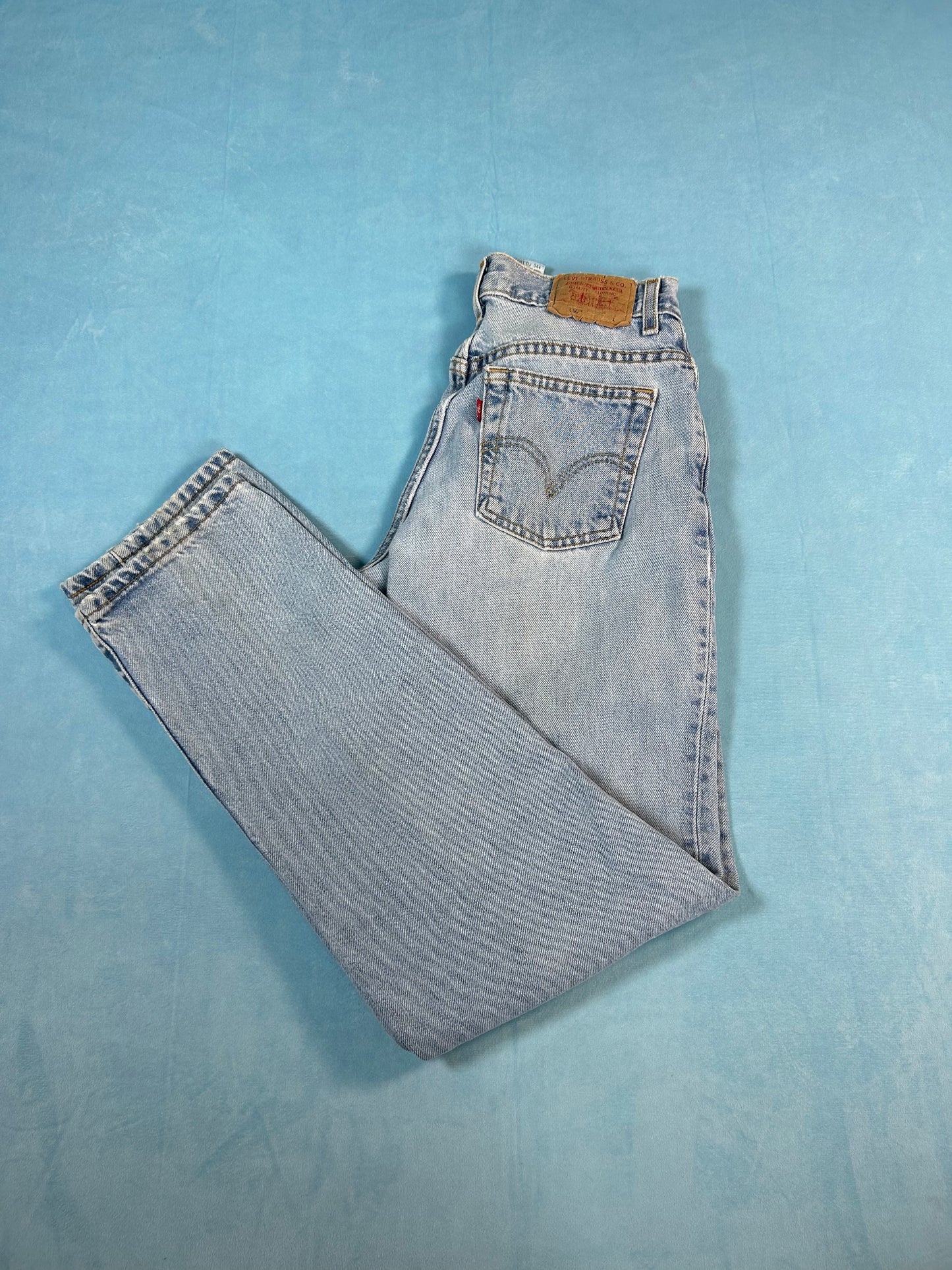 Vintage Levi’s Classic Relaxed 550 Jeans [Size 27]