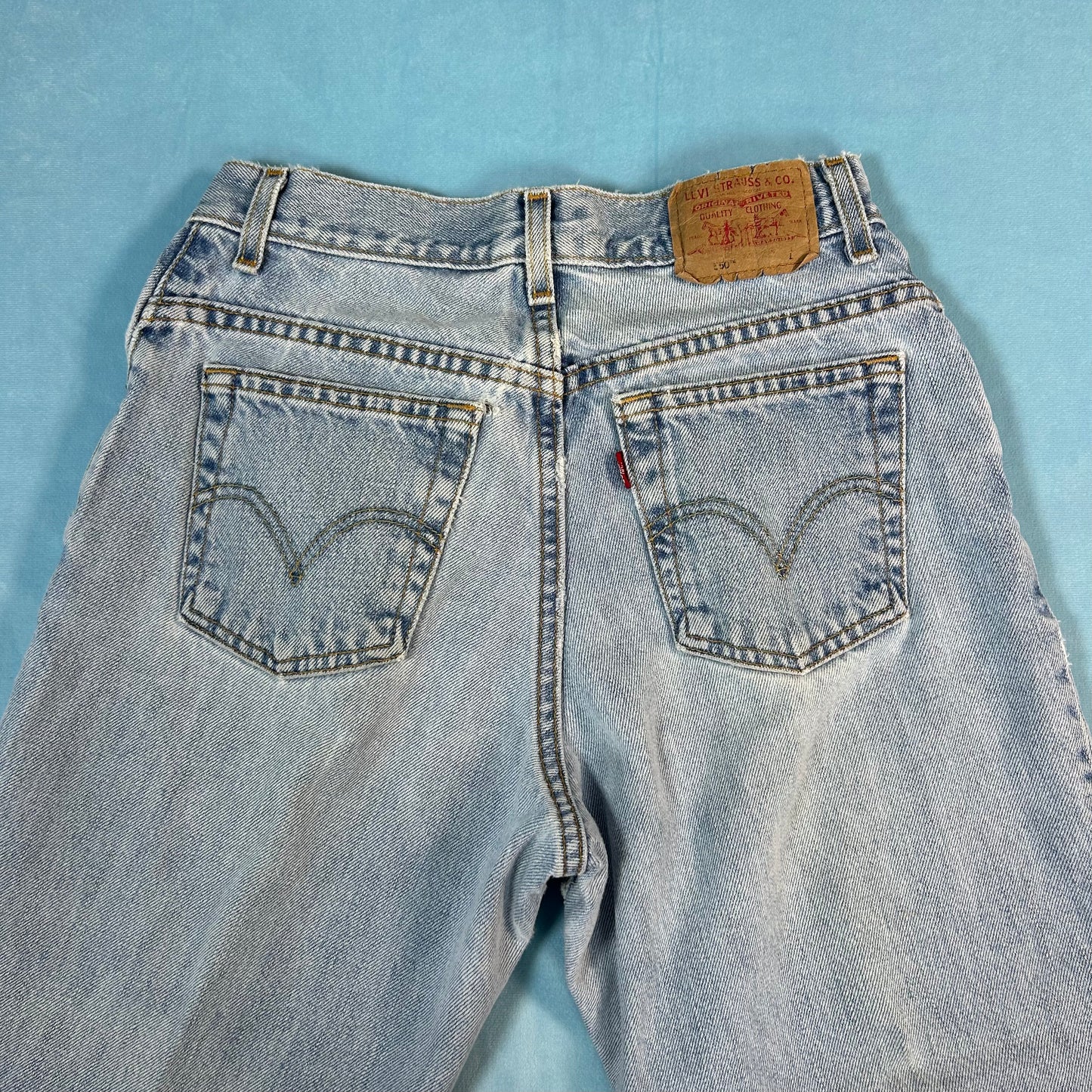 Vintage Levi’s Classic Relaxed 550 Jeans [Size 27]