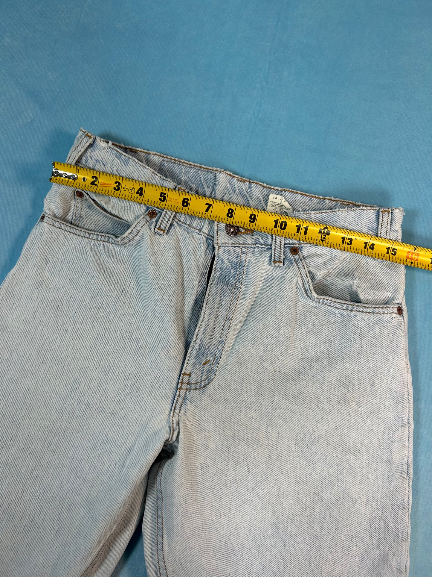 Vintage Levi's 550 Jean [Size 28]